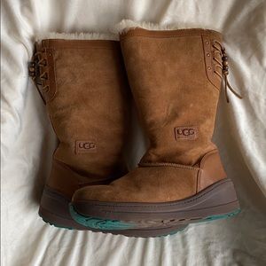 Ugg Thinsulate Sheepskin Lined Waterproof Boots Rare NeverUsed